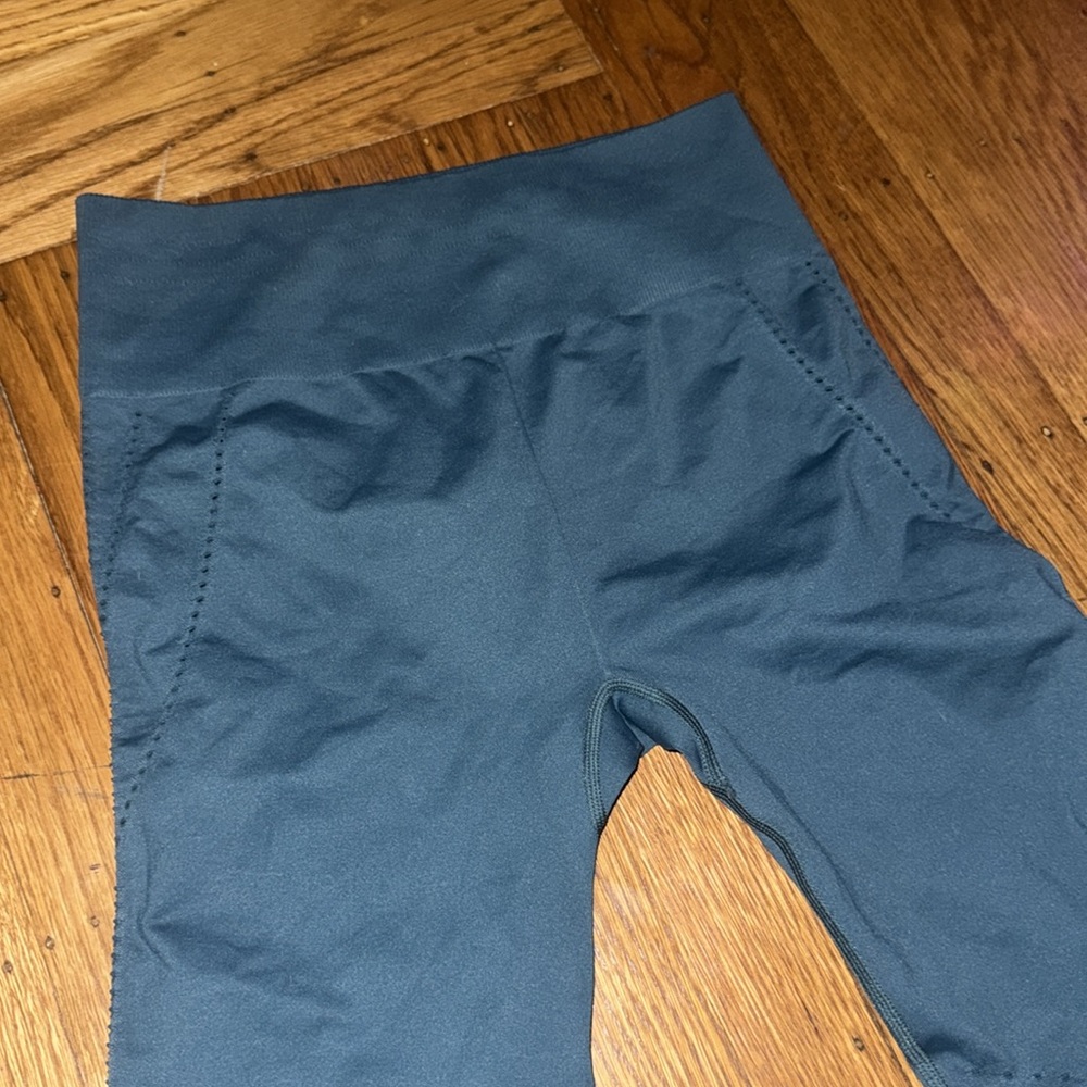 Fabletics. Size Small. Tiny Holes On Sides. - image 2